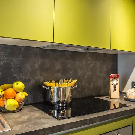 Апартаменты Esprit Carrel